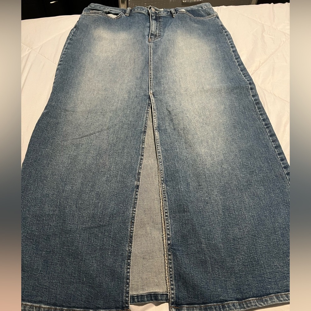 GAP Vintage Y2K Women’s Medium Wash Maxi Denim Skirt Size 14